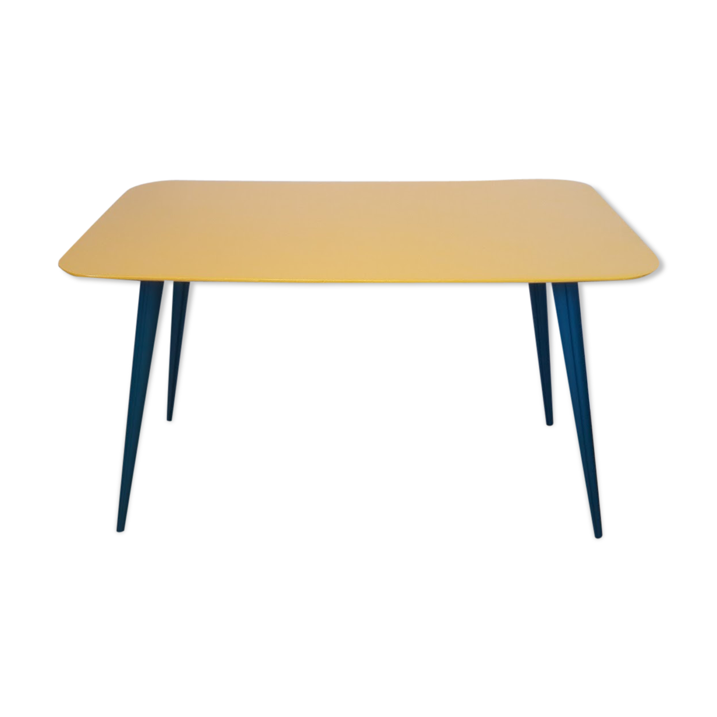 Table basse avec pieds compas