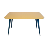 Table basse avec pieds compas