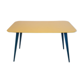 Table basse avec pieds compas