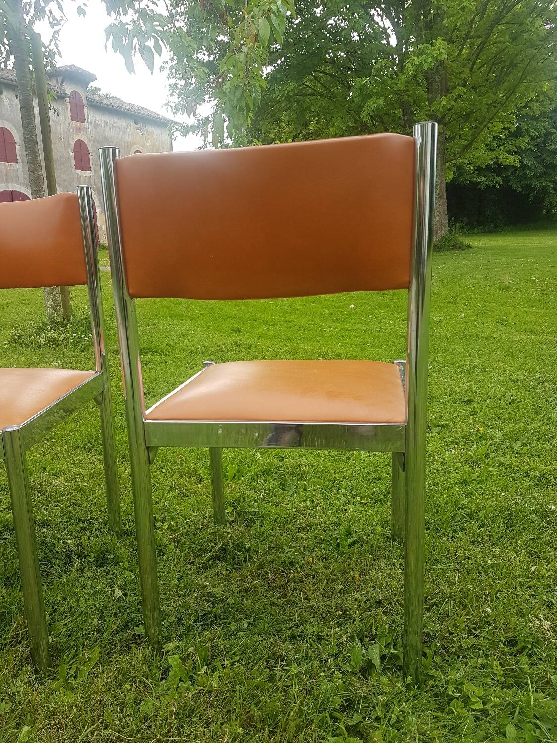 Collomb 70 chrome and skai chairs