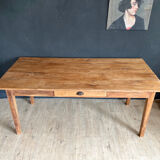 Farm table
