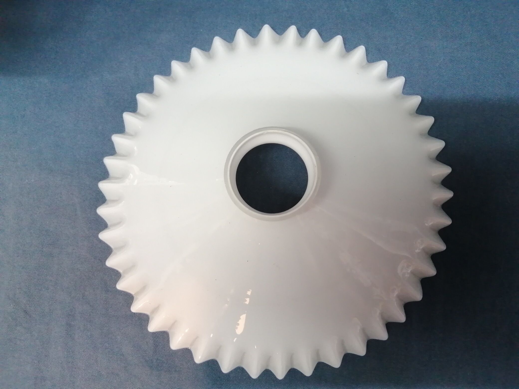 Day offal white lace glass