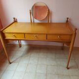 Vintage hairdresser with mirror Gautier