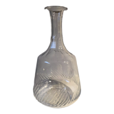 Carafe en verre taillé