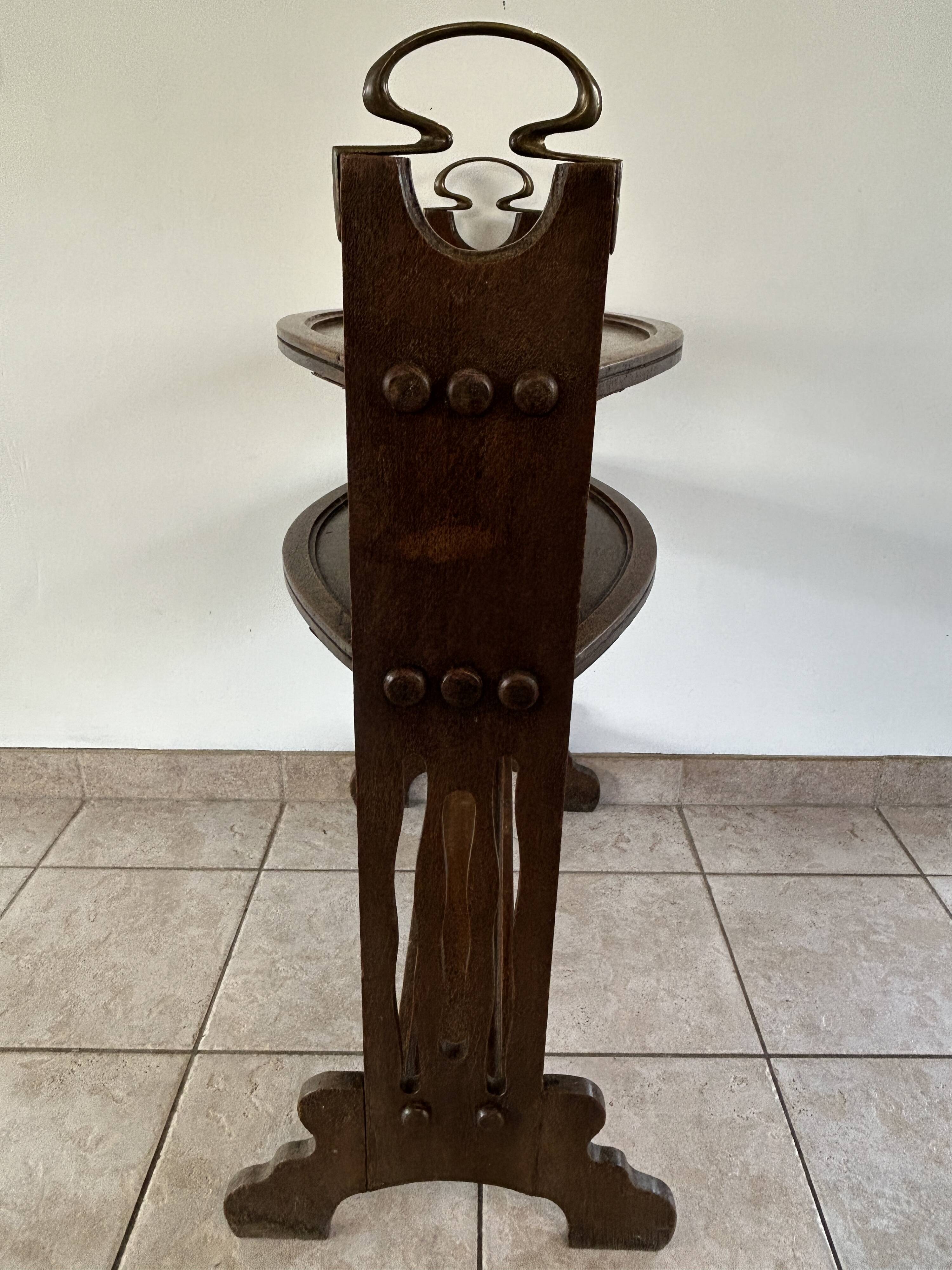 Tea table - ARTS AND CRAFTS - circa 1900