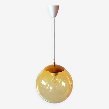 Amber bubbles glass pendant light