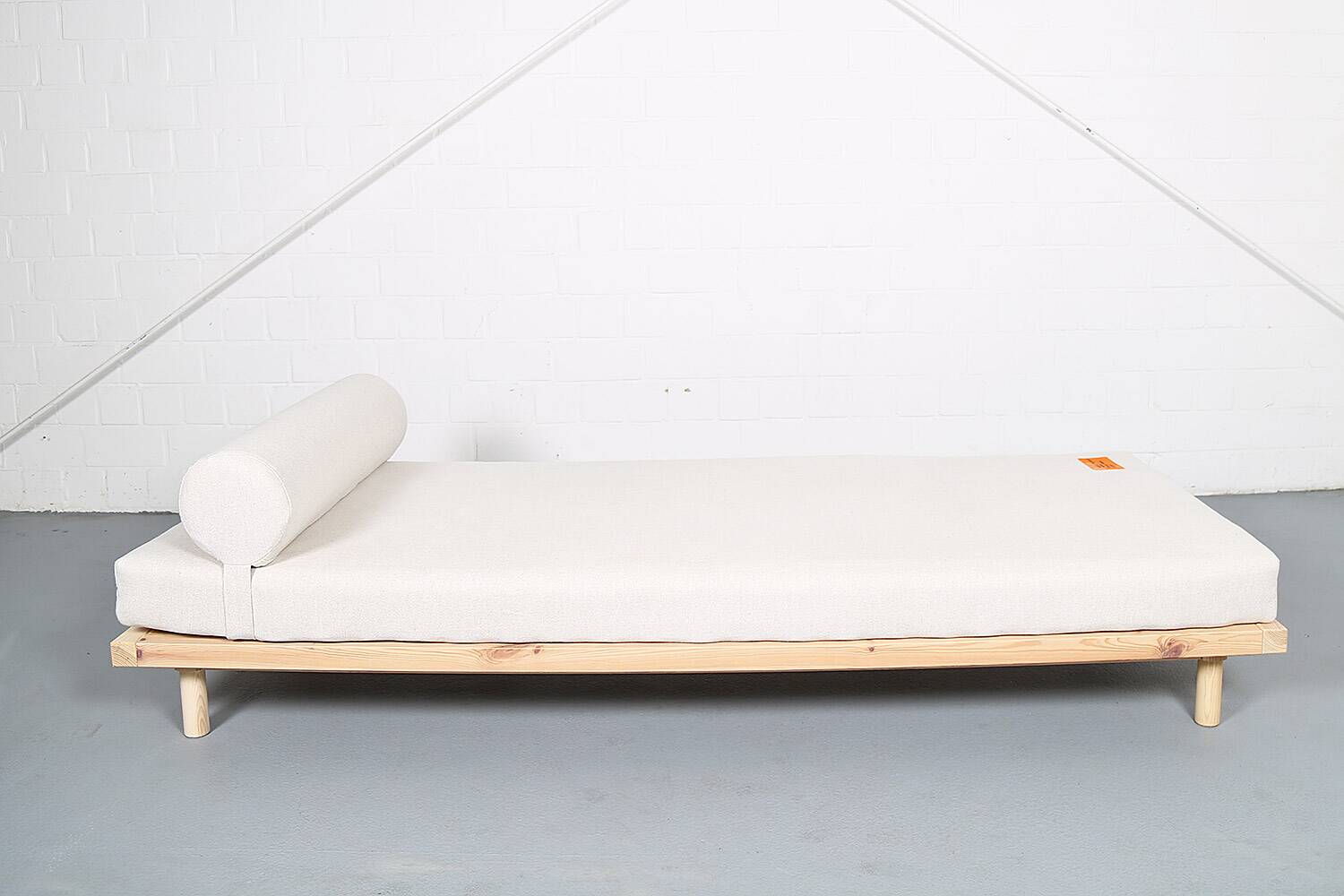 Virgil abloh x ikea design daybed markerad limited