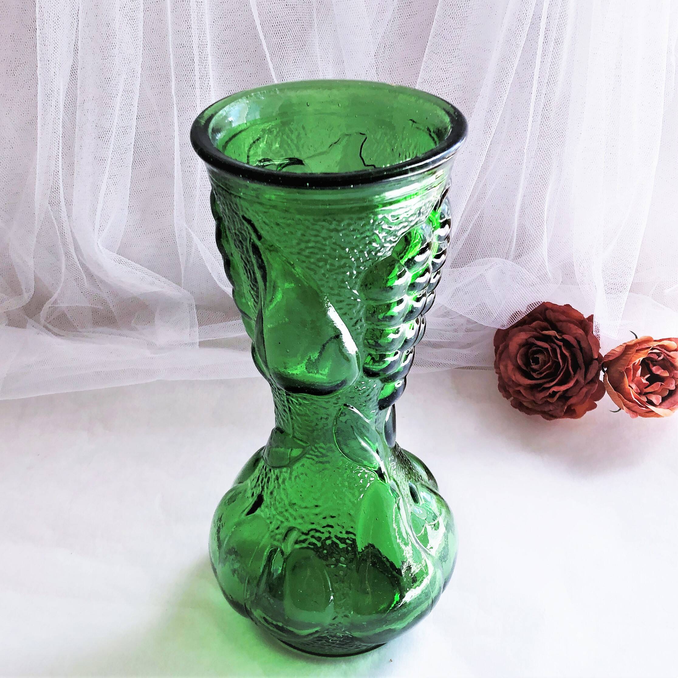 Large green glass vase from vintage Empoli Italy