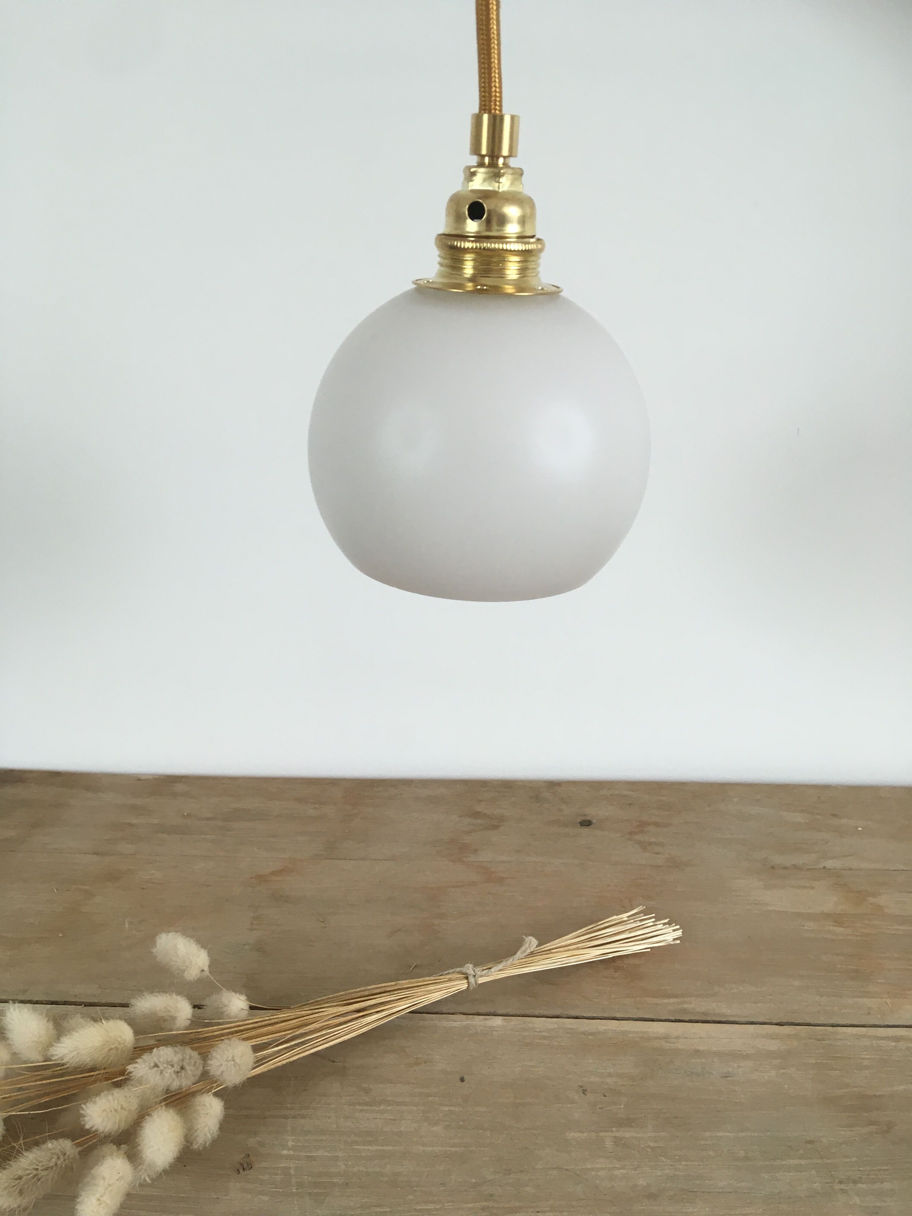 Vintage opaline golden thread walking lamp