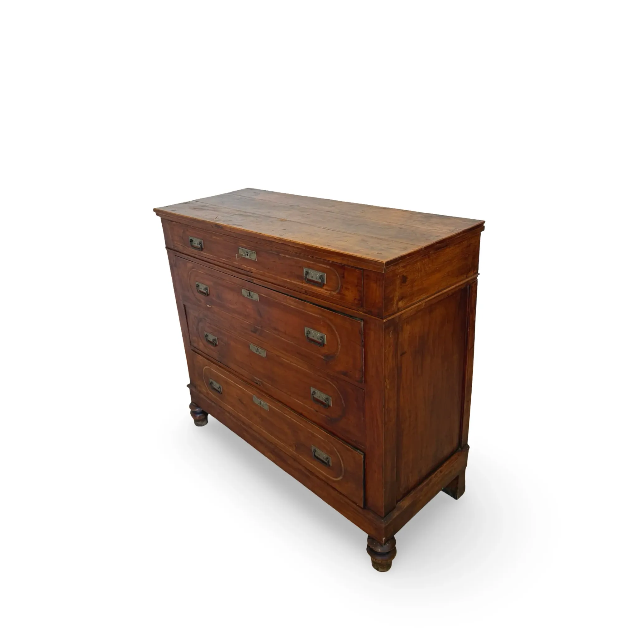 Antique Italian walnut chest of drawers dating to the late 19th centur
