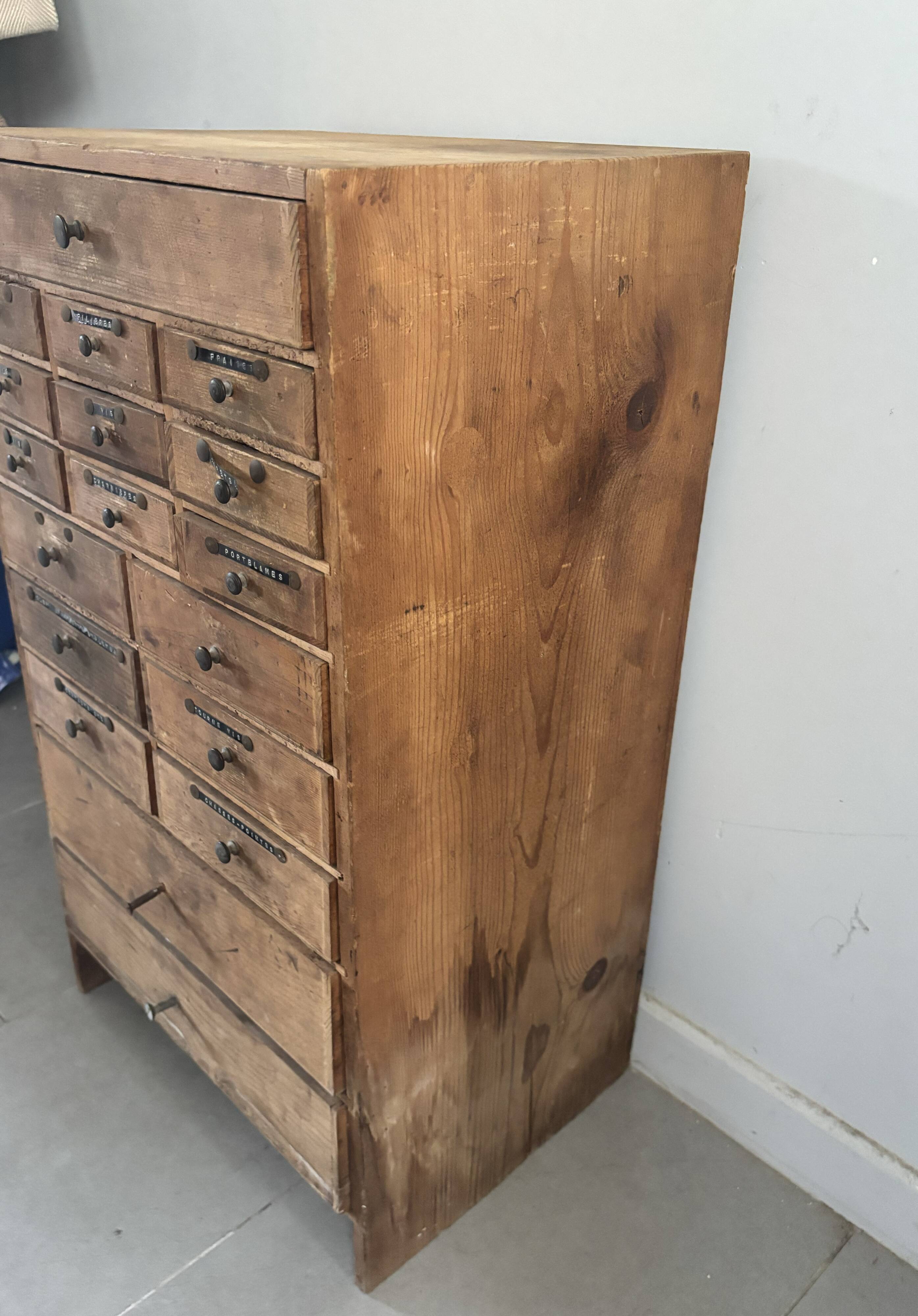 Petit meuble de métier vintage des années 60