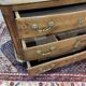 Commode 18ème en noyer et sapin