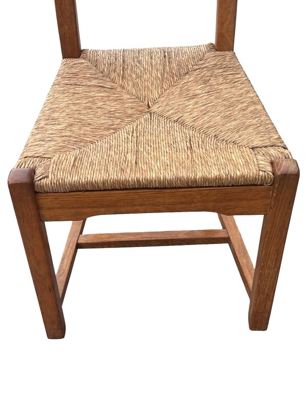Ensemble vintage de 4 chaises de salle à manger en chêne et osier design des années 70, dossier haut.