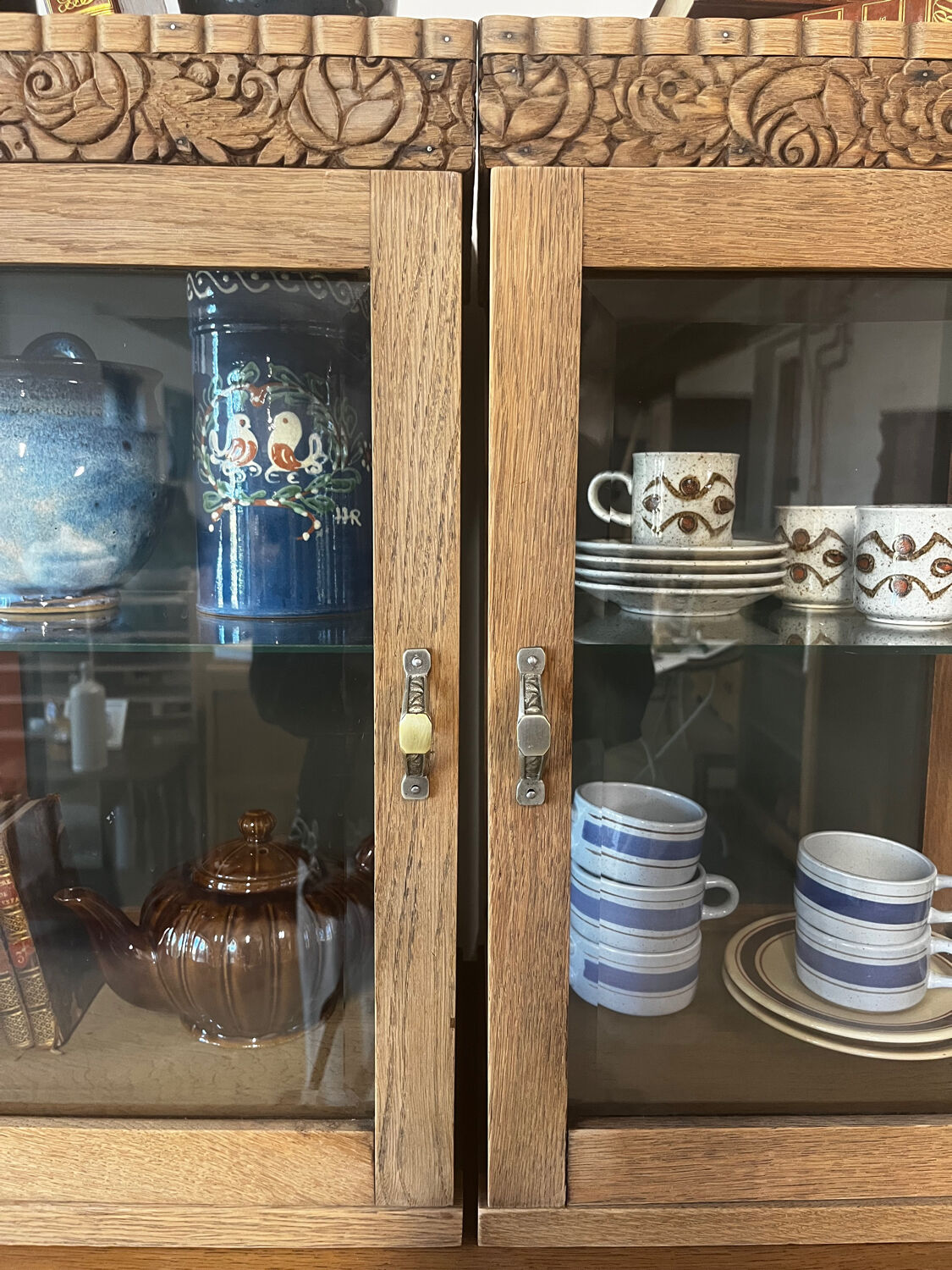 Pair of Art Deco display cabinets - 1930s
