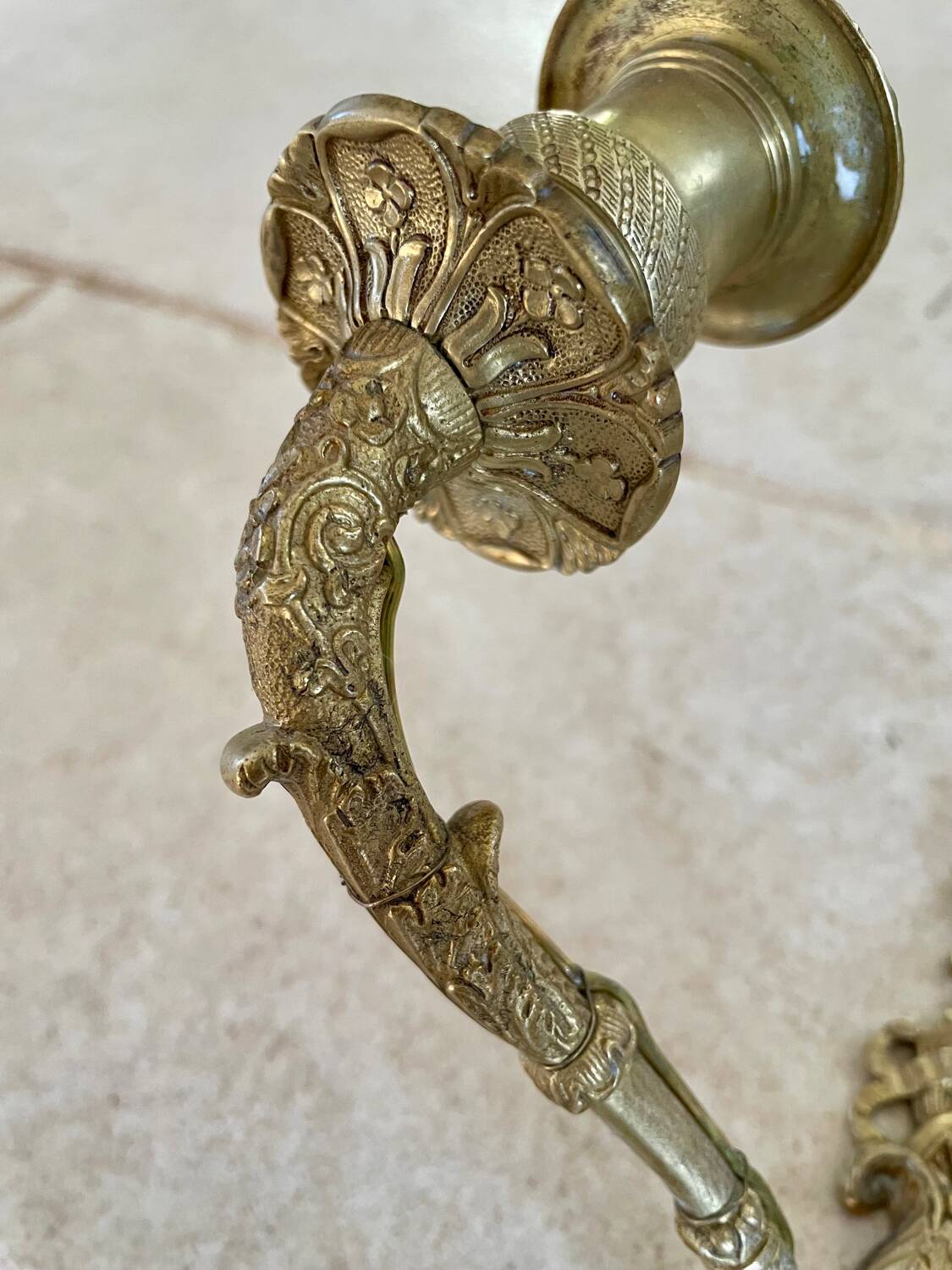 Pair of antique wall sconces in bronze - Louis XVI style / Saying