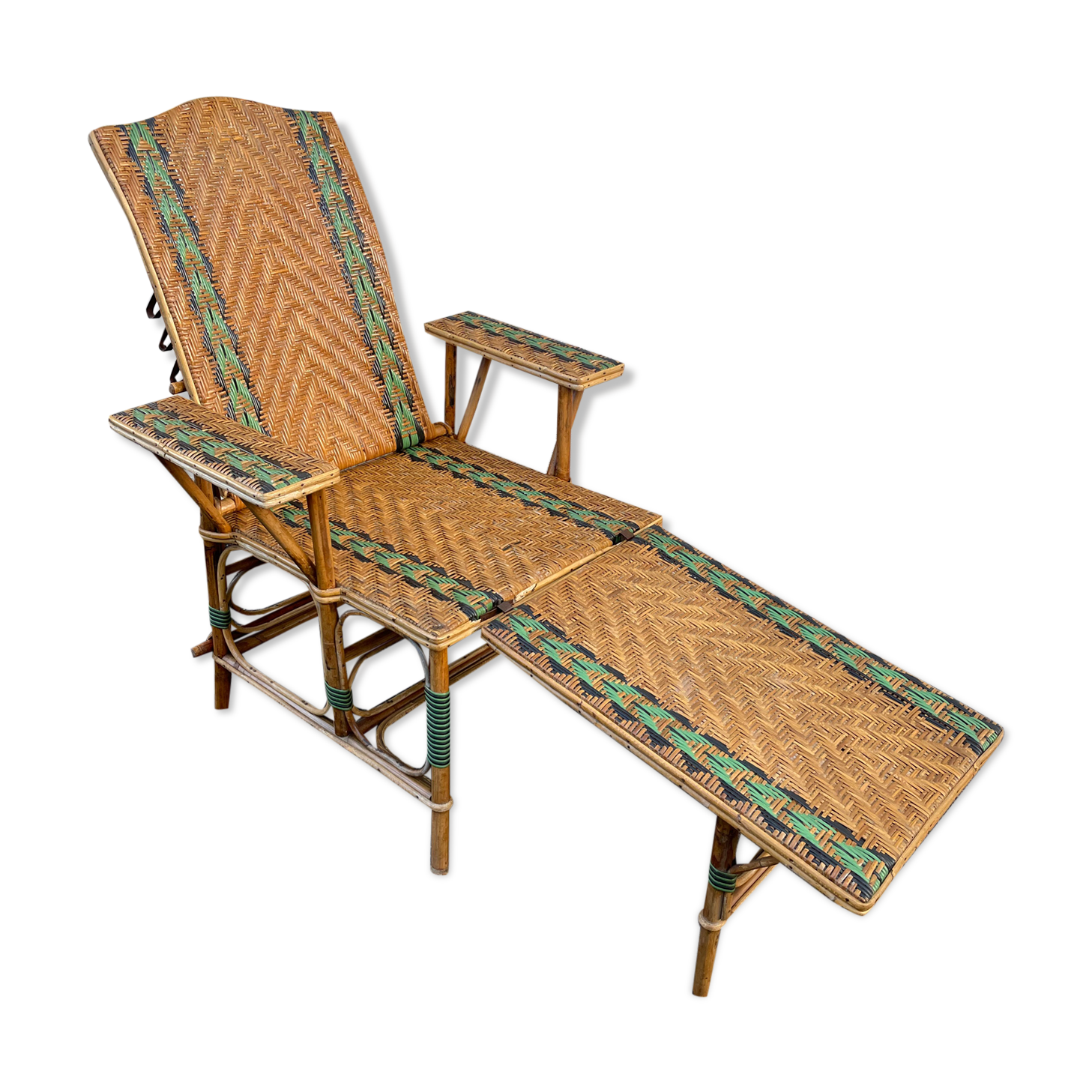 Rattan lougne chair