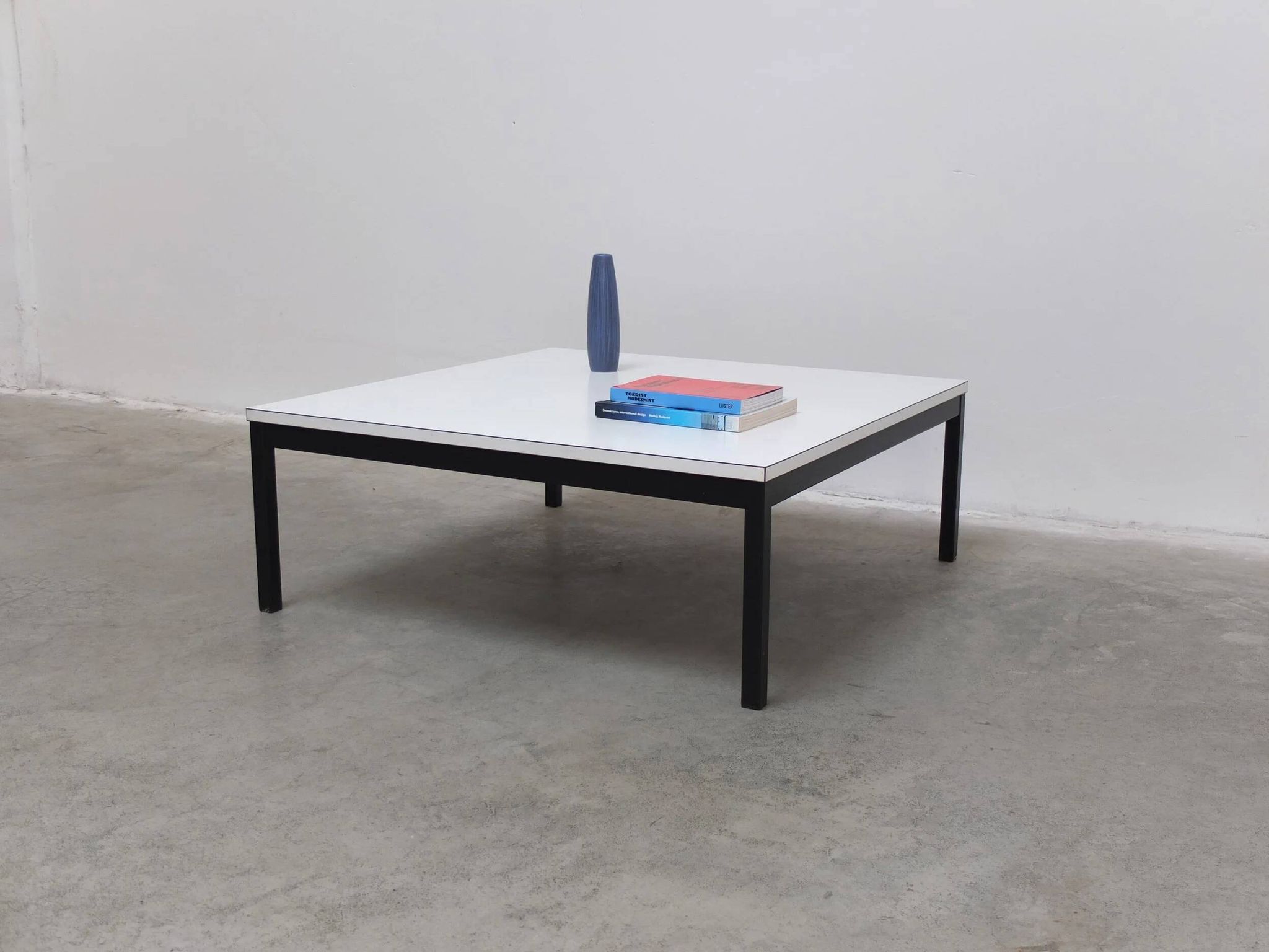 Table basse ou table d'appoint par Martin Visser pour 't Spectrum, 1961