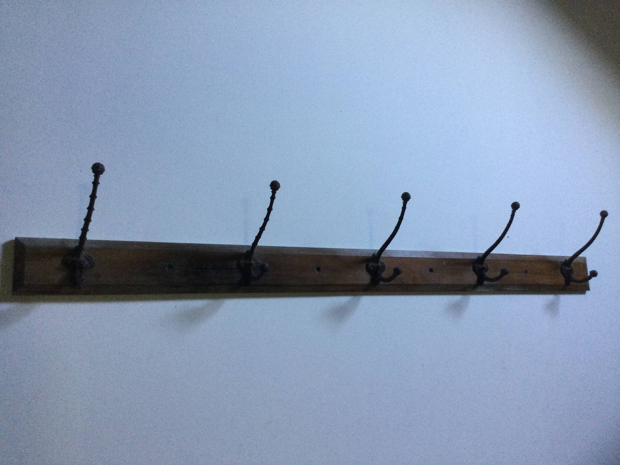 Porte manteau ancien bois et fonte