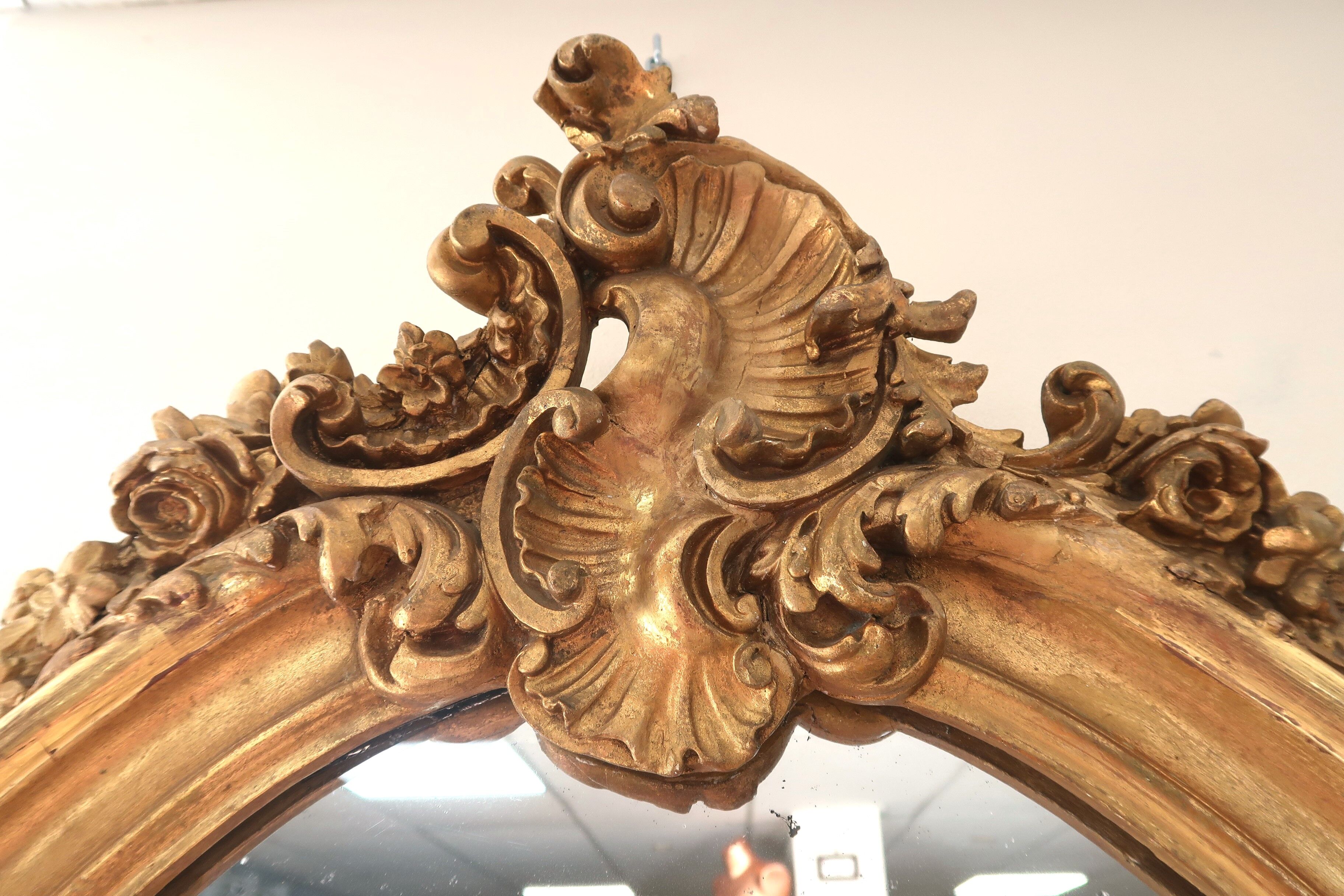 Oval mirror in gilded wood 98x63 cm