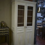 Showcase 2 doors mesh in fir 1930 patinated white