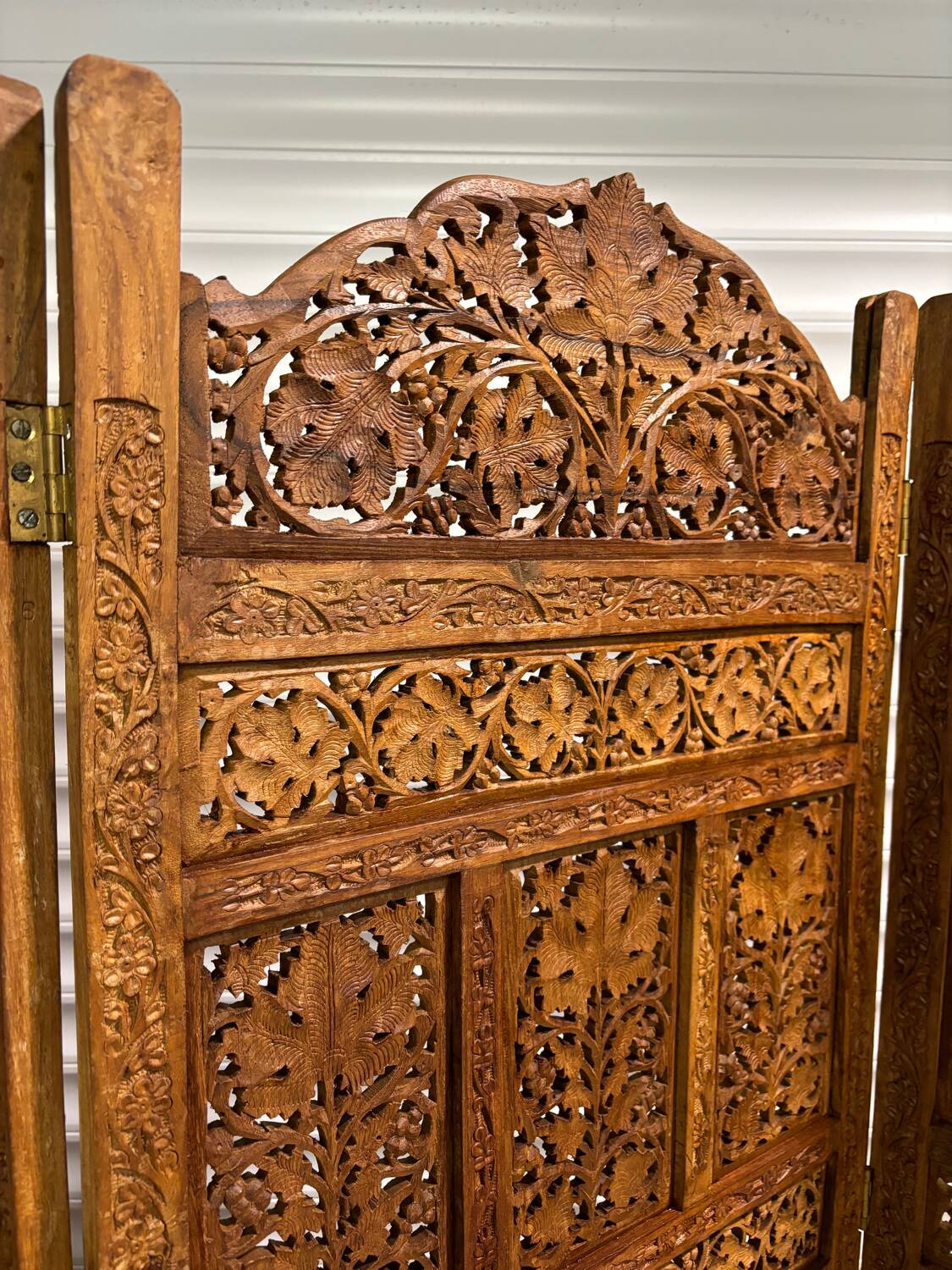 Indian wooden screen