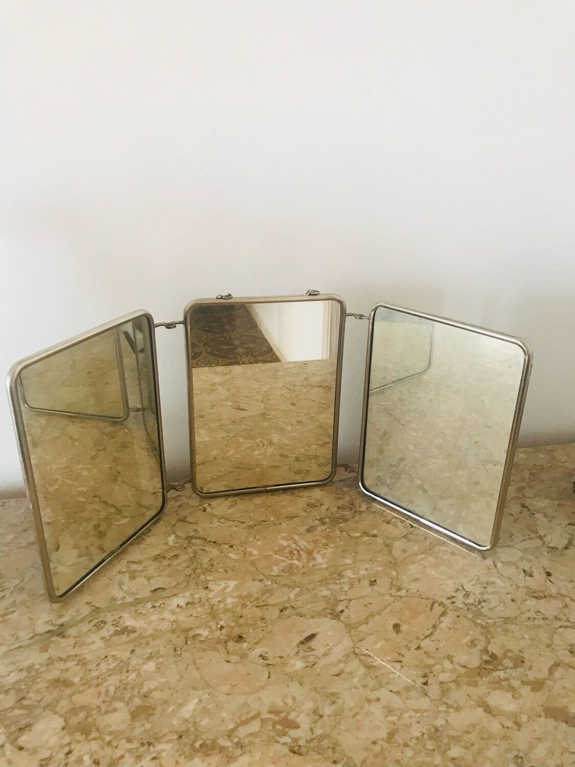 Triptych barber mirror