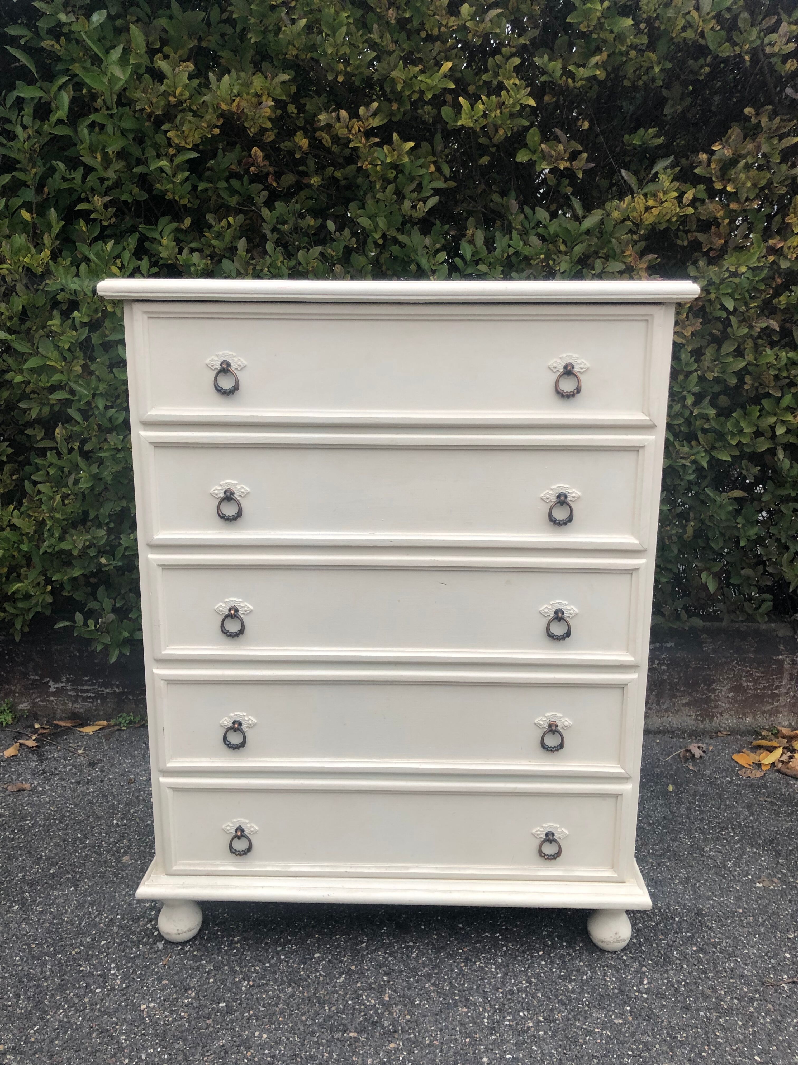 Commode vintage blanche
