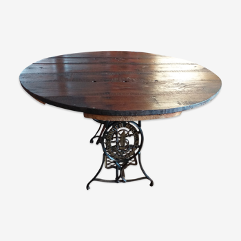 Industrial-style round table