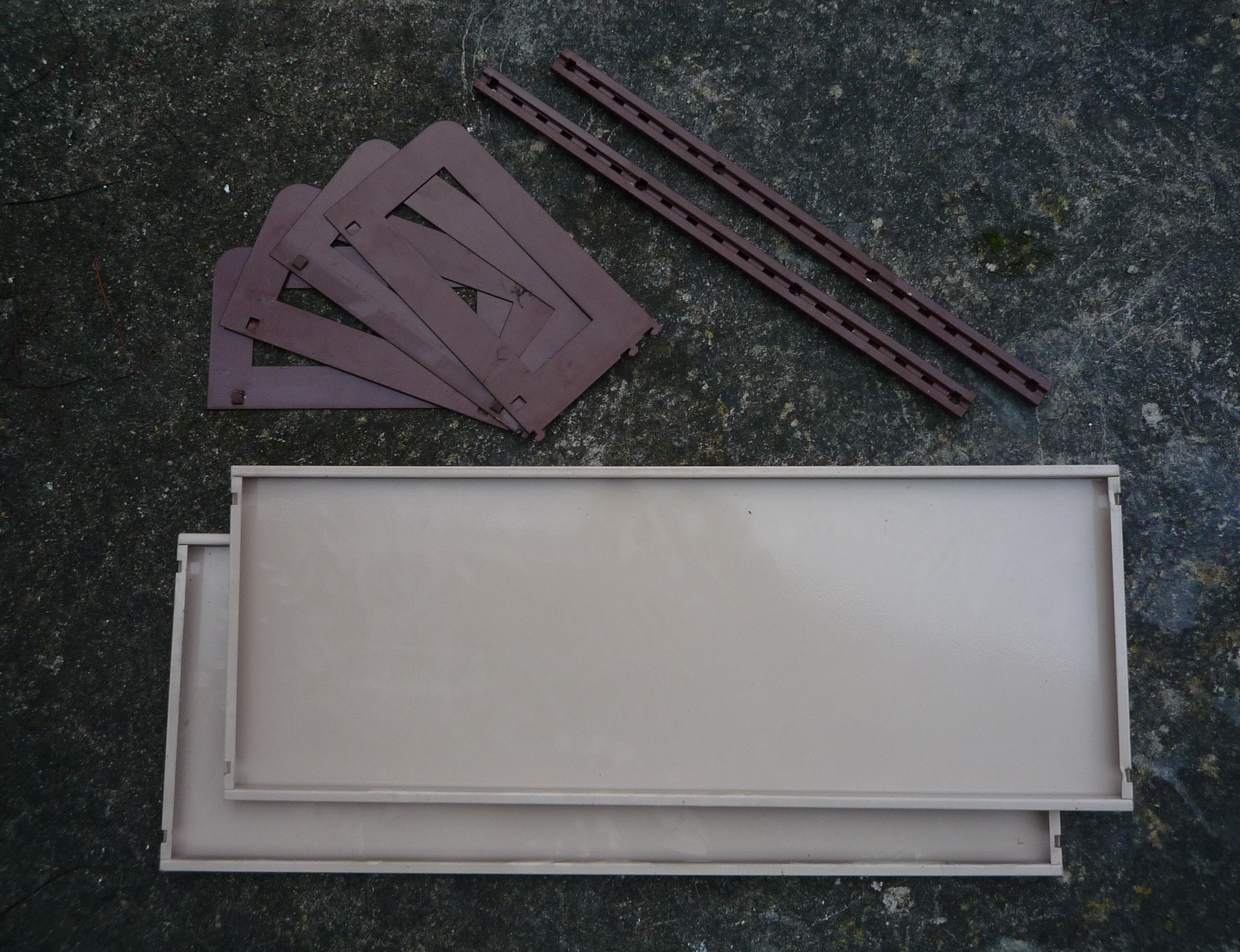 Modular metal wall shelf, vintage 80s