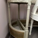 Hairdresser and her cane chair in Louis XVI style.