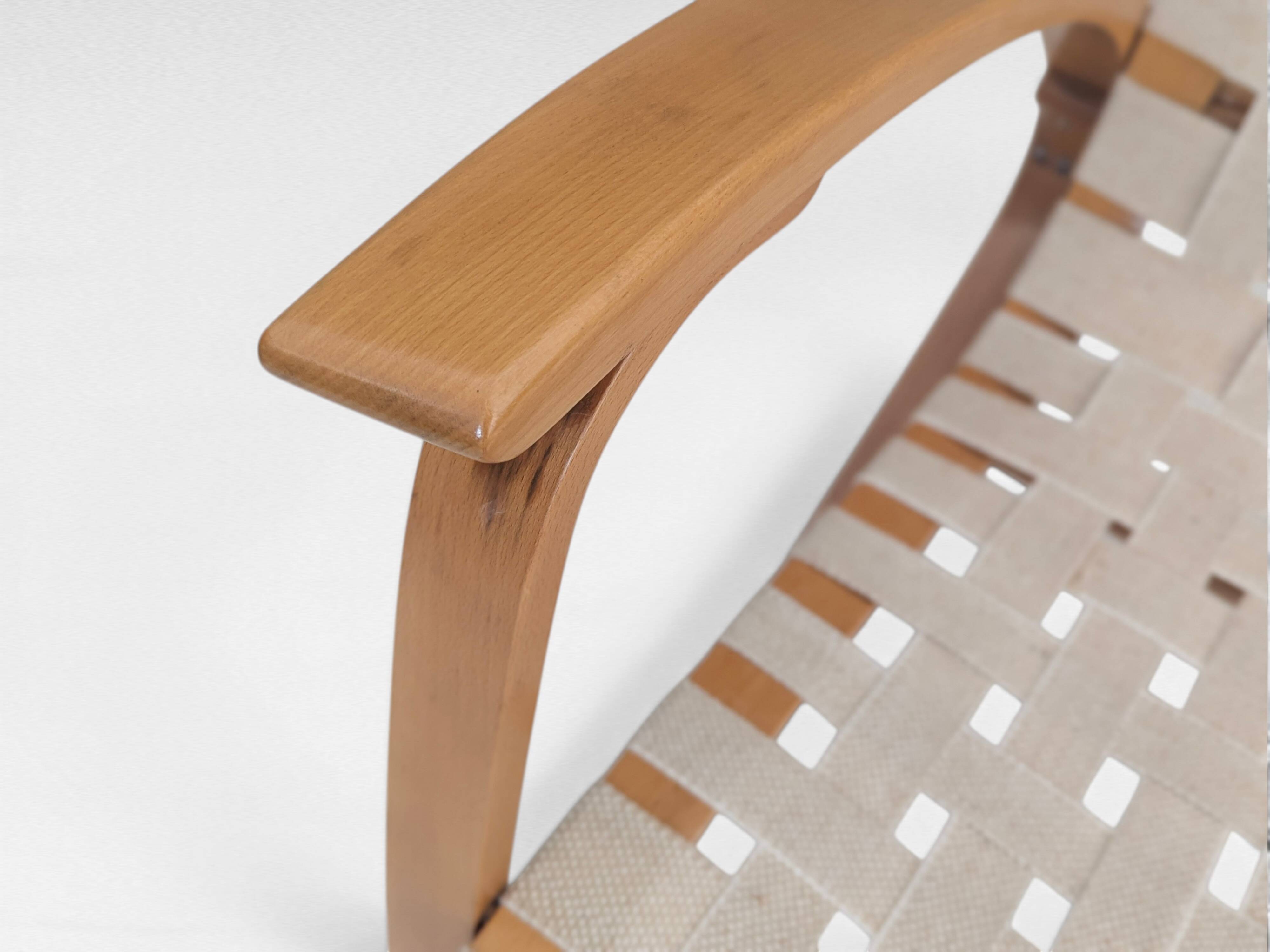 Chaise longue sculpturale en bois cintré par Jan Vaněk pour UP Zavody, années 1930.