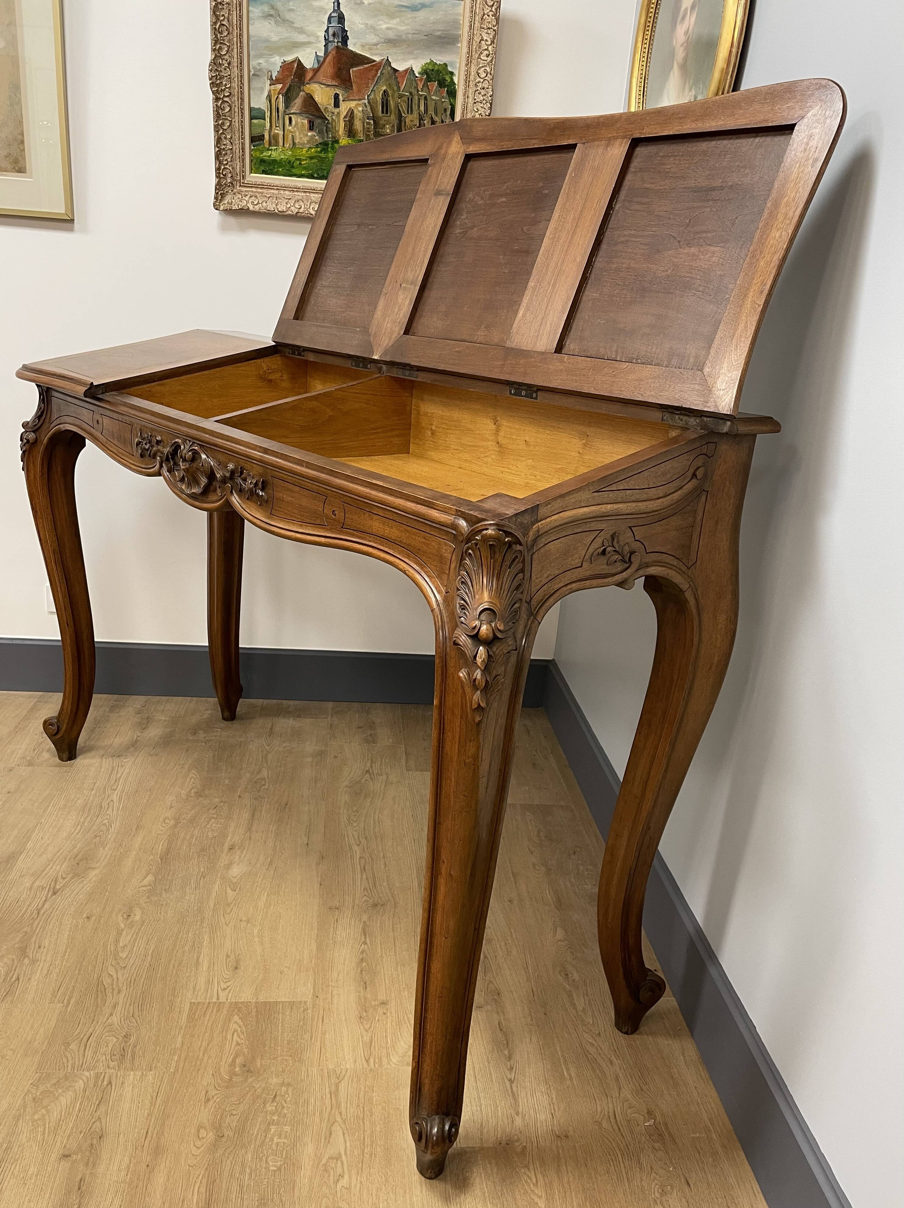 Notary walnut furniture from the end of the 19th century