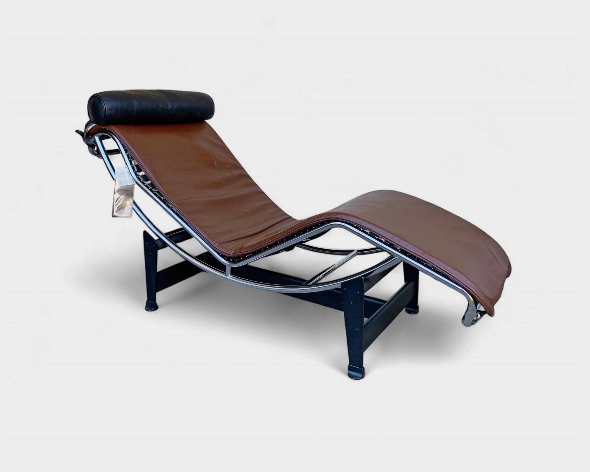 LC4 brown leather by Le Corbusier, Jeanneret & Perriand, Cassina, 1980