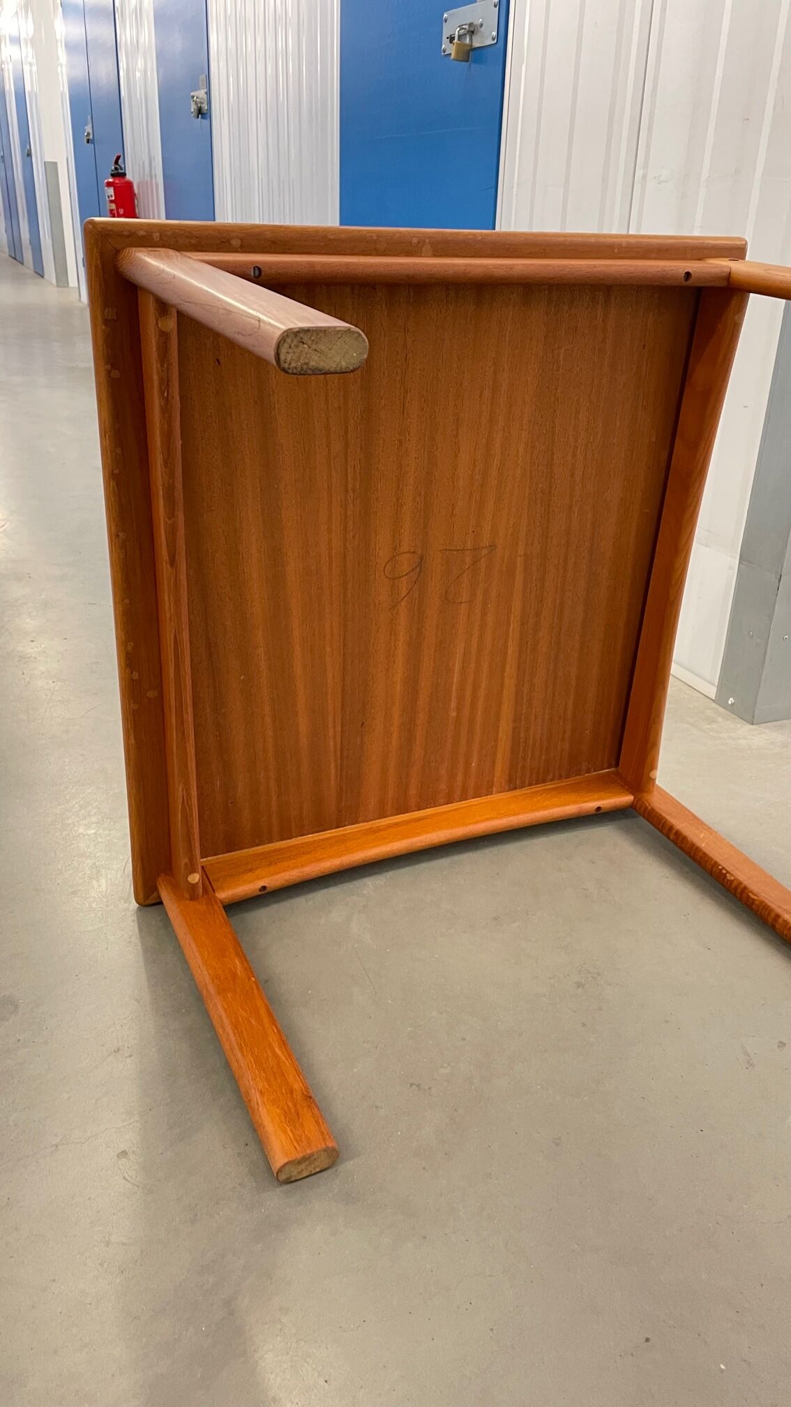 Table basse en teck des années 60