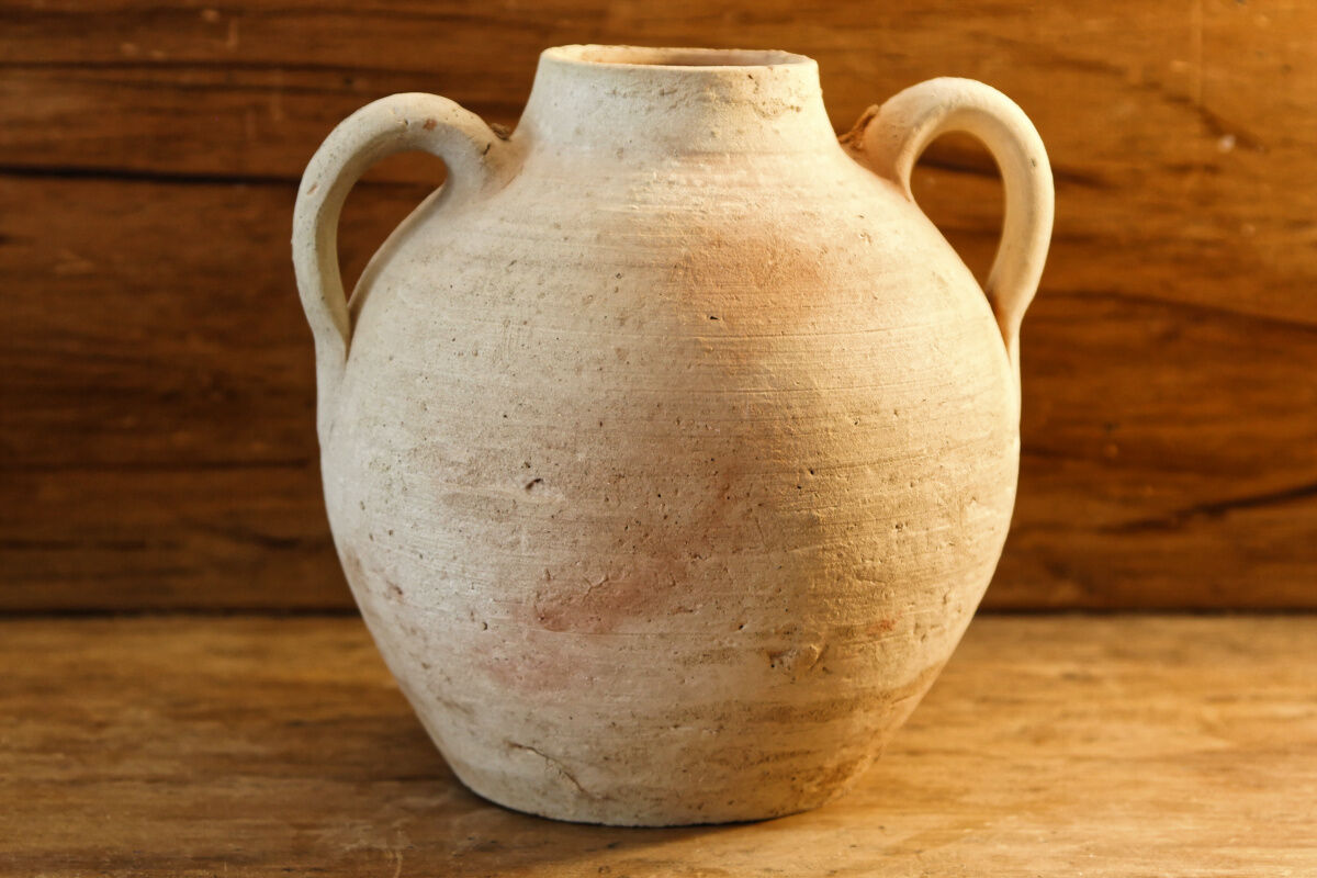 Terracotta pot
