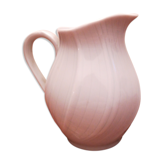 Small pitcher