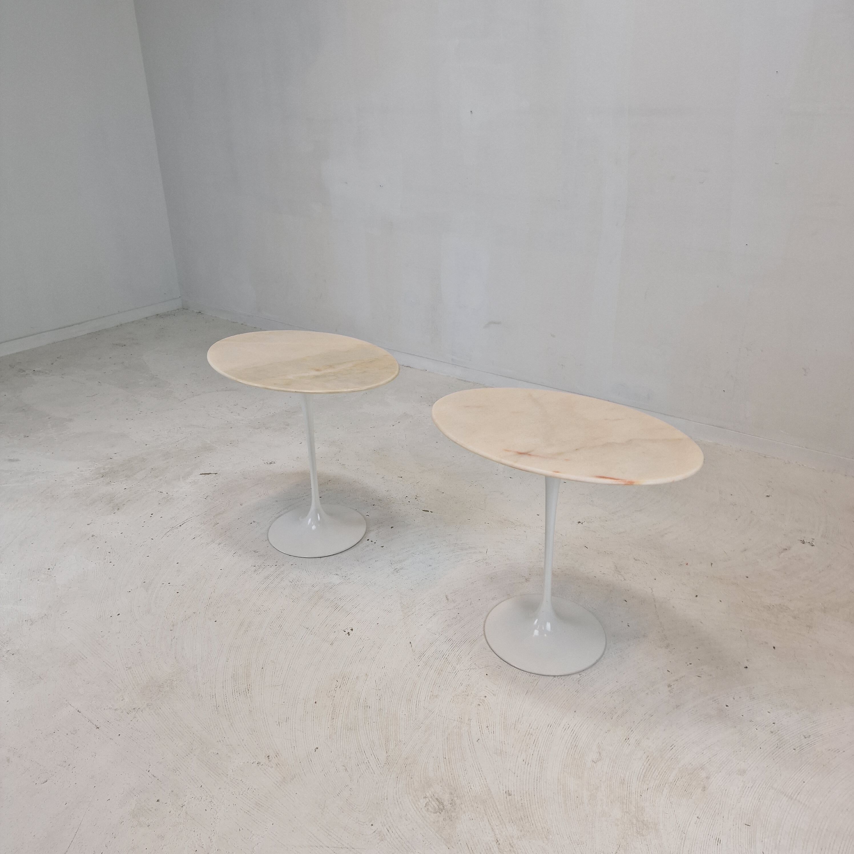 Oval Marble Side Table by Eero Saarinen for Knoll