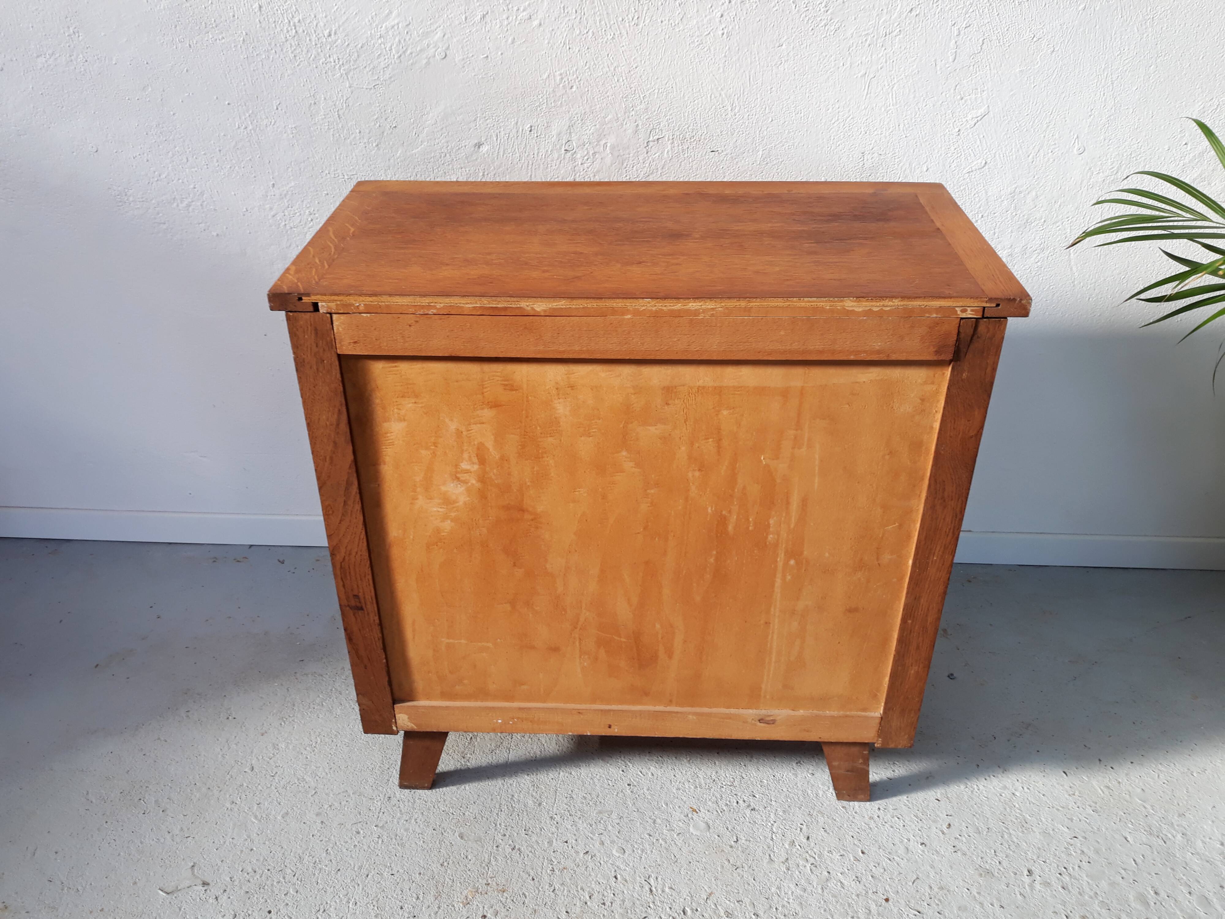 Chest of drawers vintage compass feet