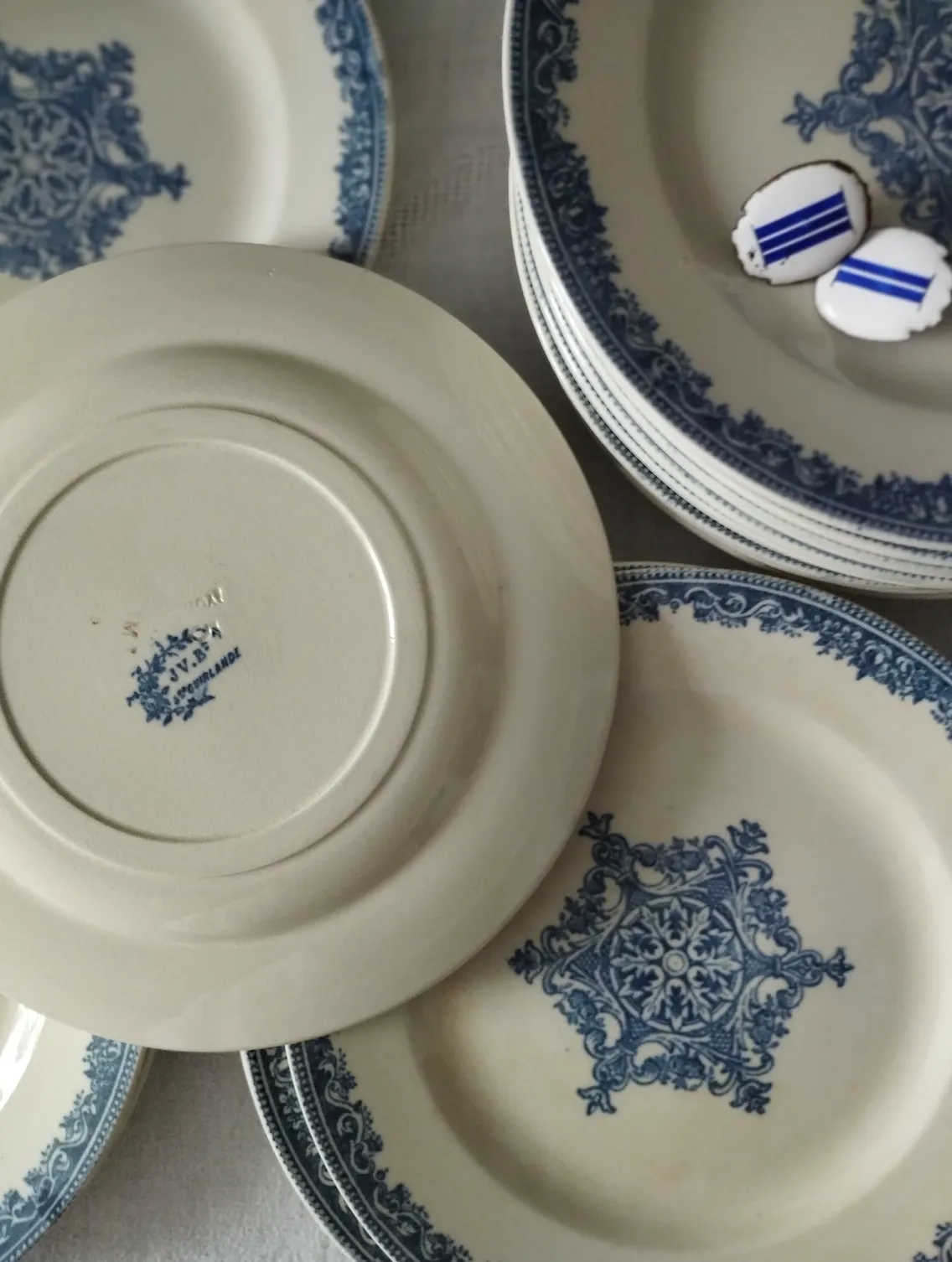 6 dessert plates ironstone J. Vieillard Bordeaux "Garland"