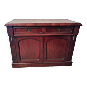 English buffet in mahogany