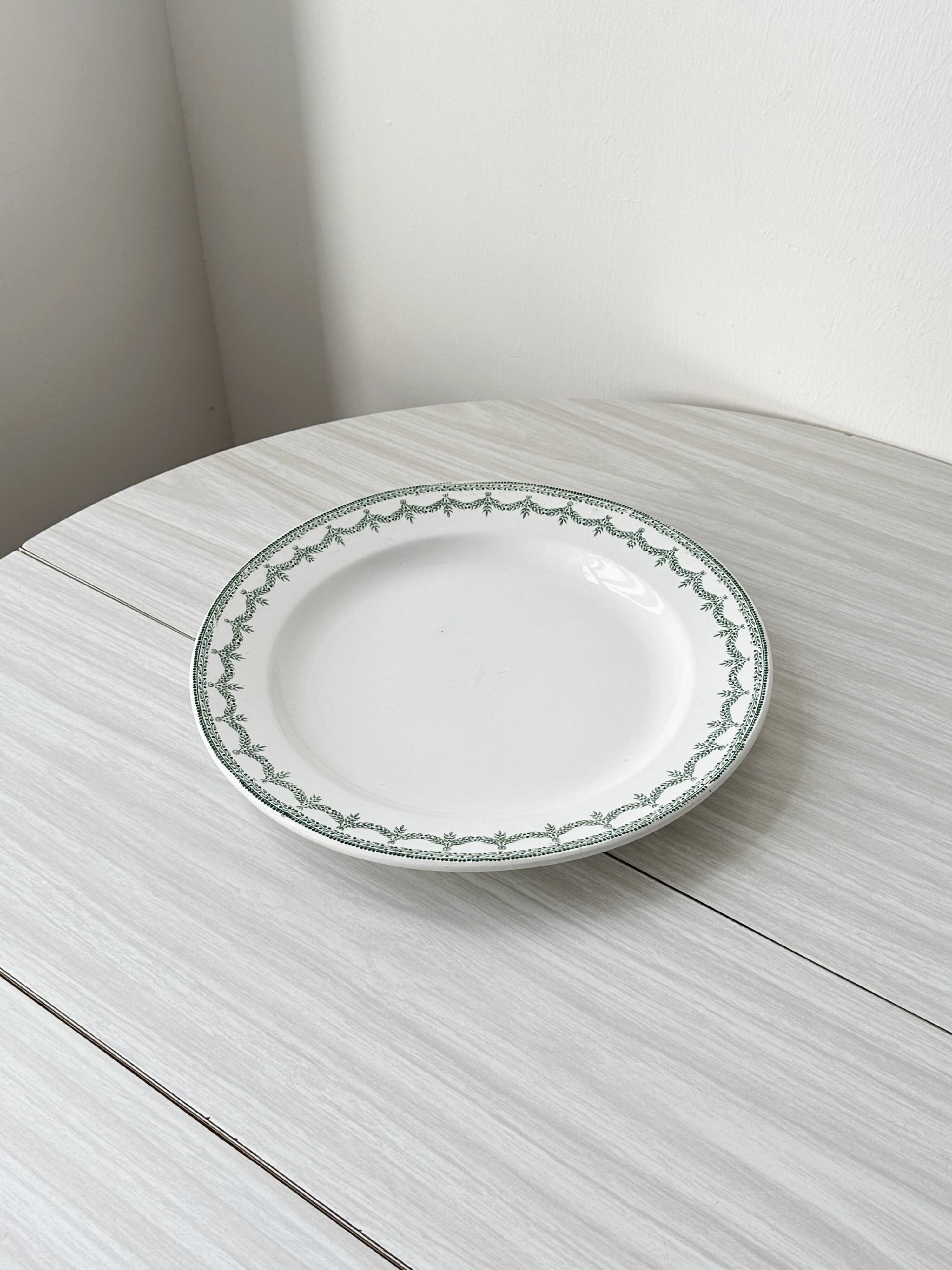 Pie dish 'Ney' Boch Frères La Louvière Belgium