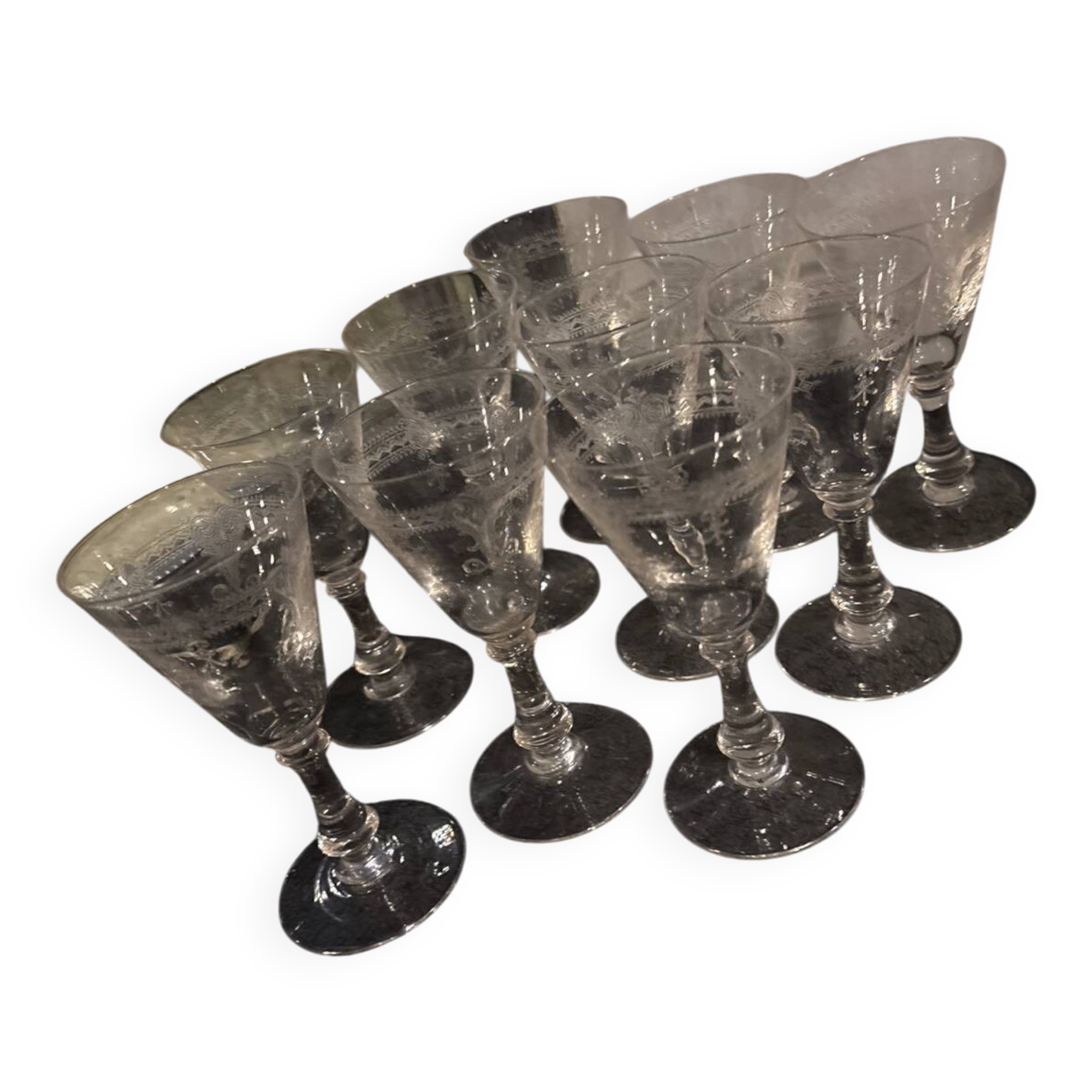 10 wine glasses