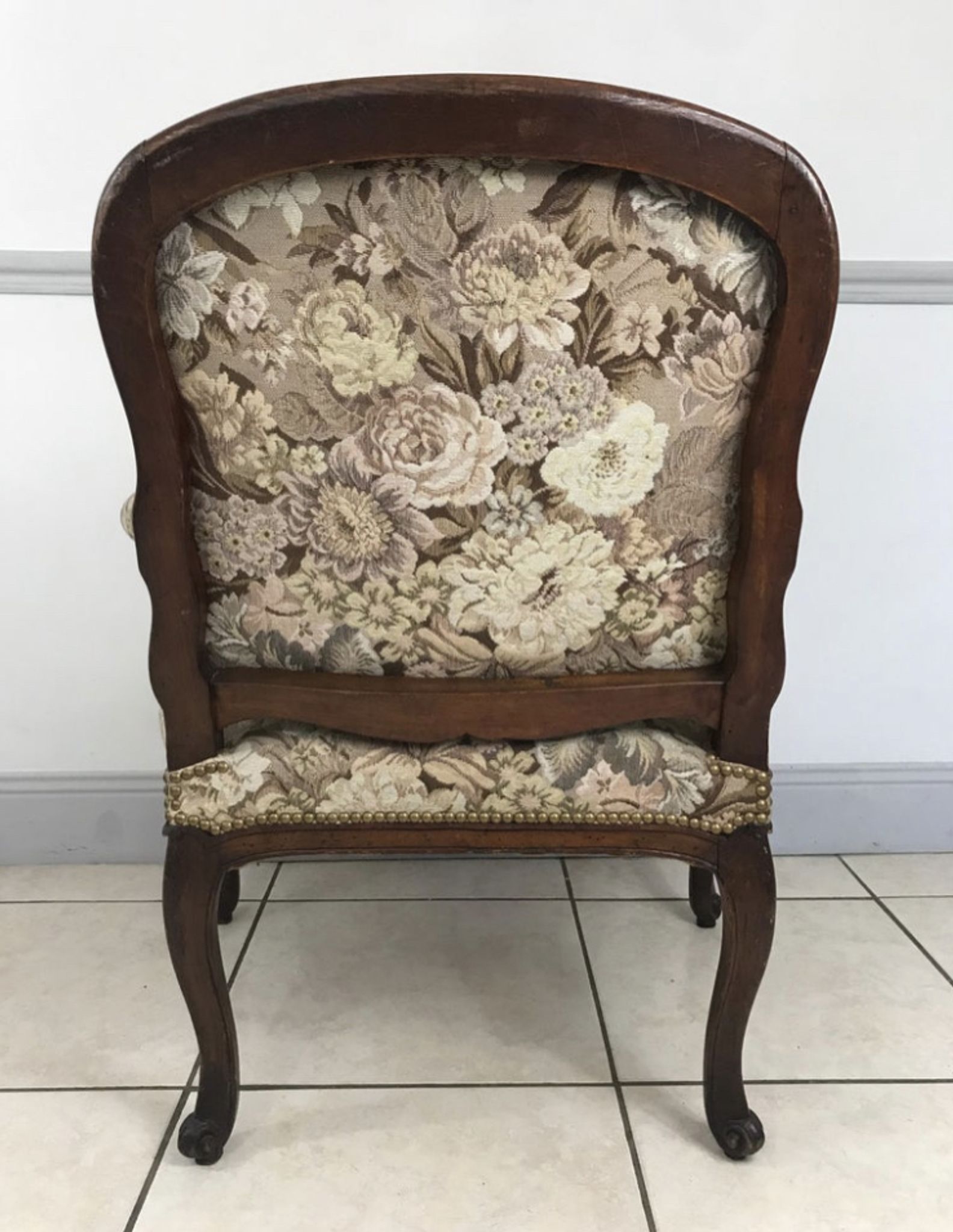 Louis XV vintage cabriolet armchair "à la Reine", 18th century