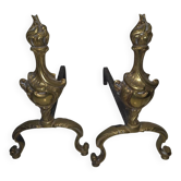 Paire de chenets pour la cheminée en bronze style louis xv