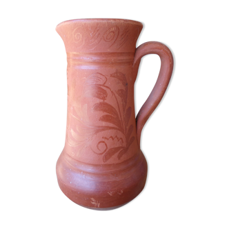 Terracotta terracotta pitcher