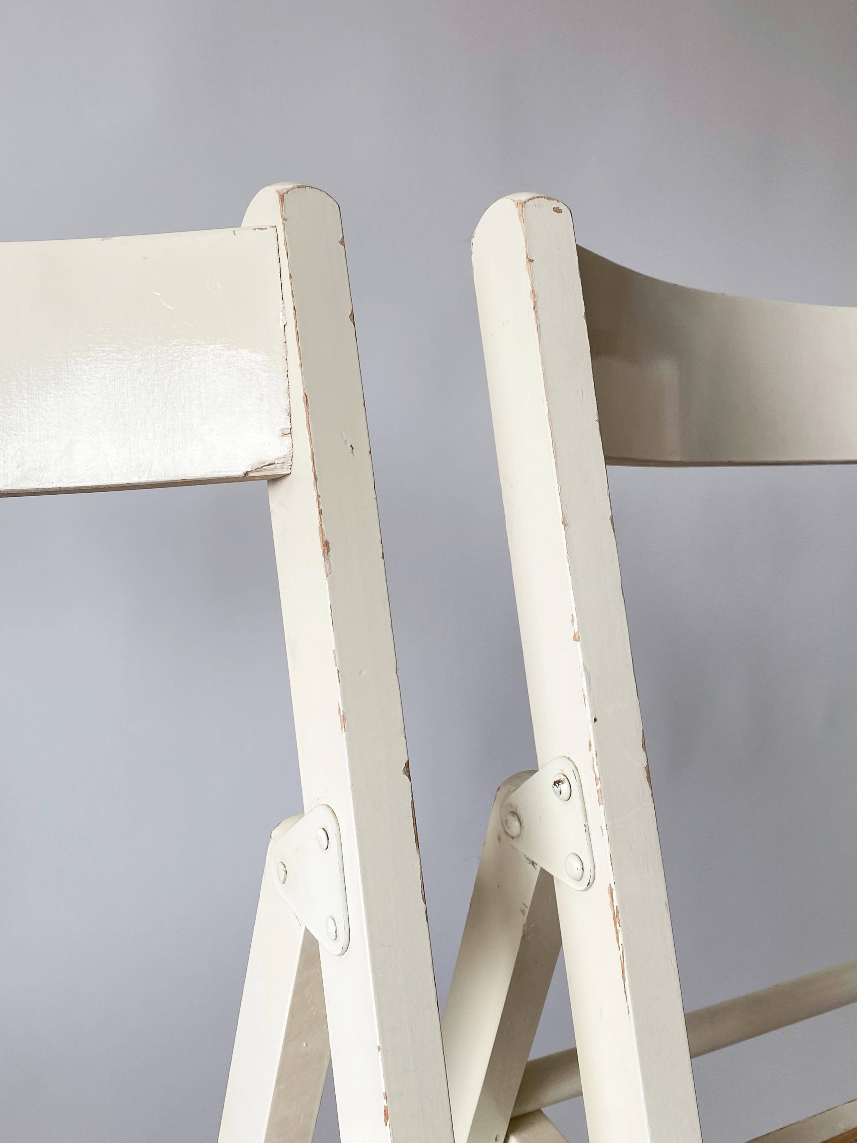 Pair folding chairs caning