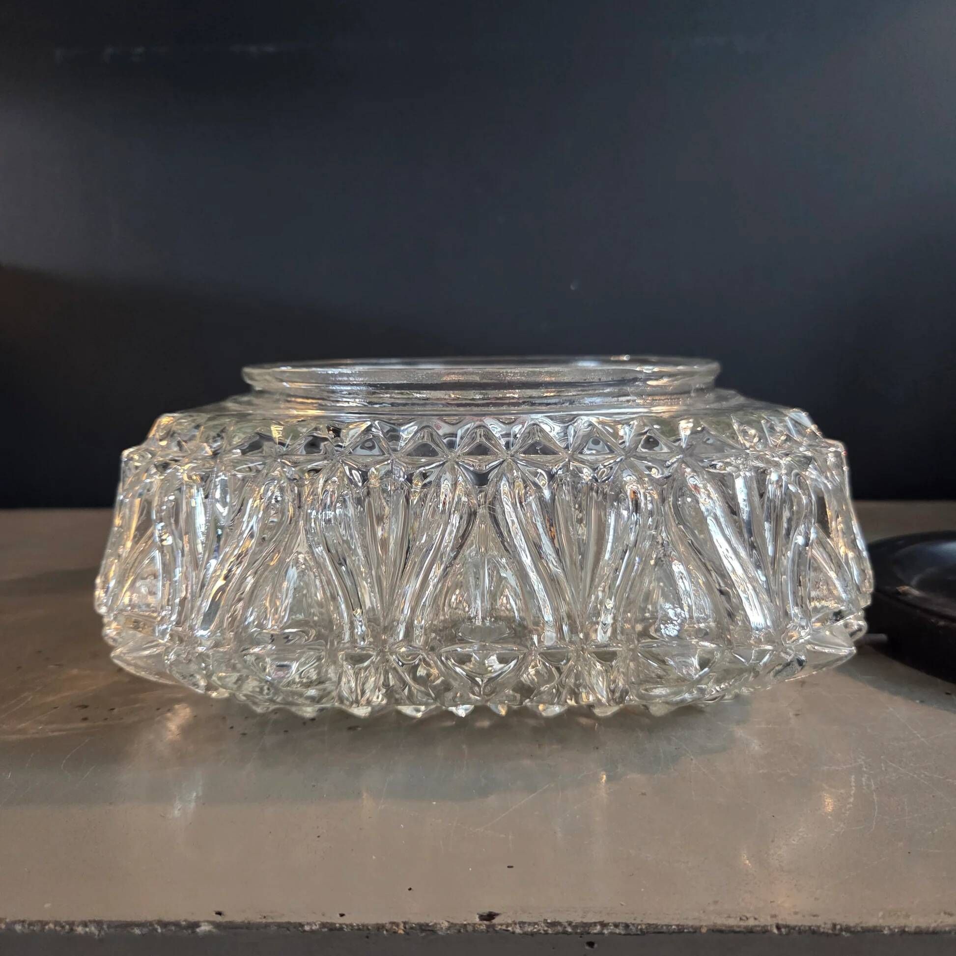 Plafonnier ou applique en verre moulé