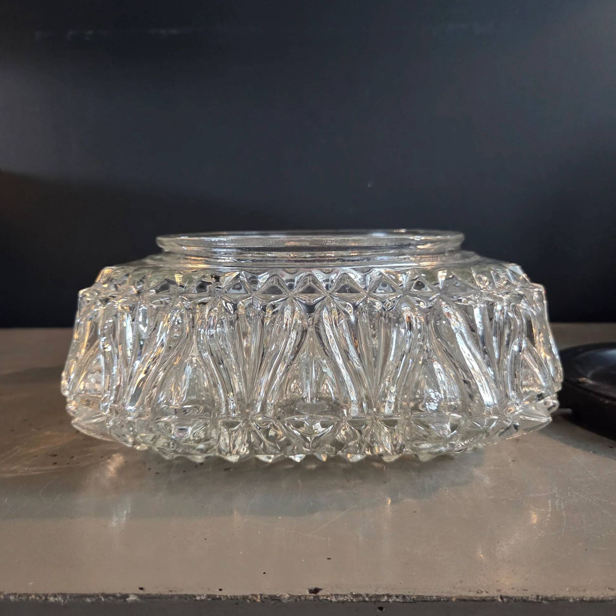 Plafonnier ou applique en verre moulé