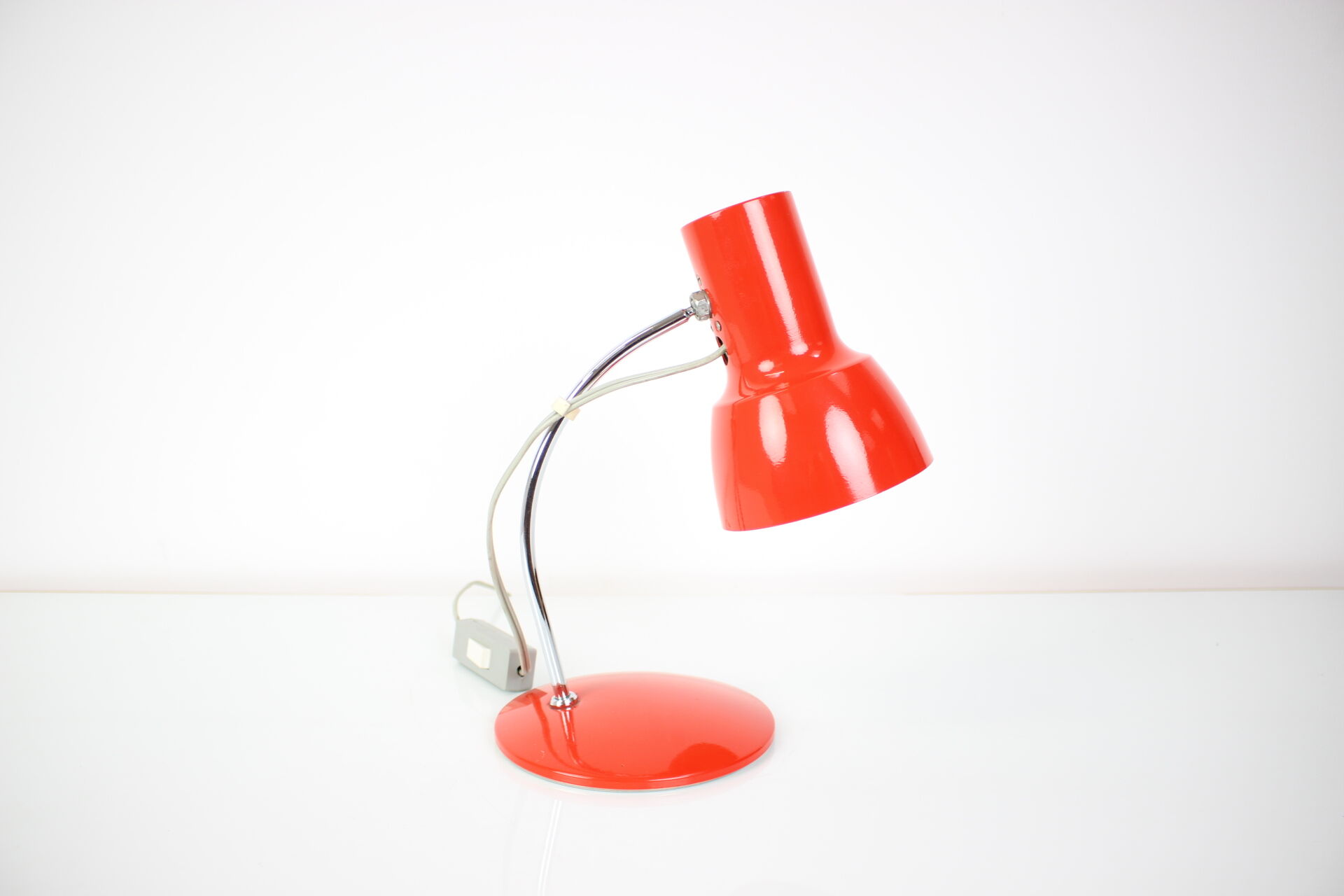 Mid-Century red table lamp / Napako, 1970's