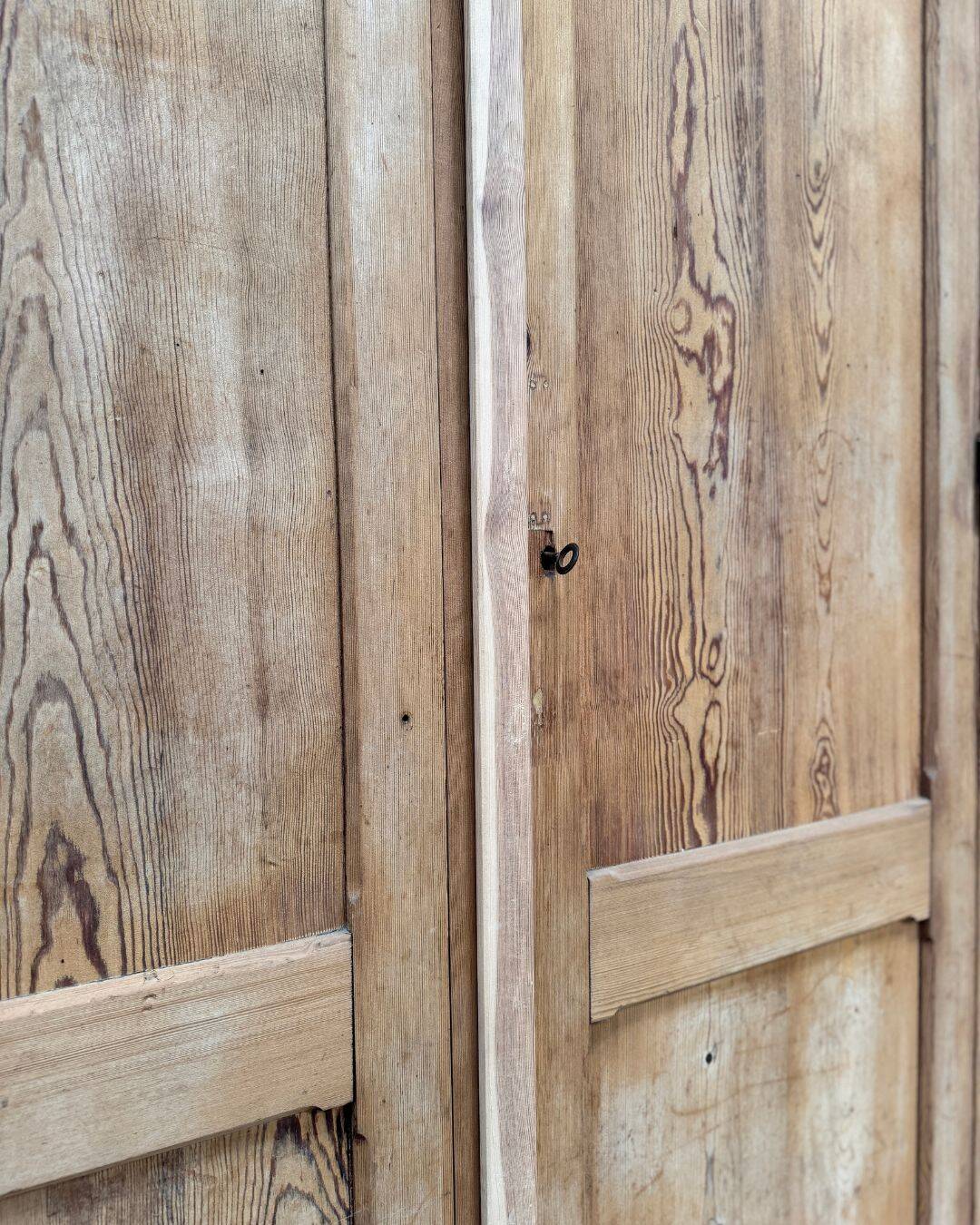 Armoire Parisienne